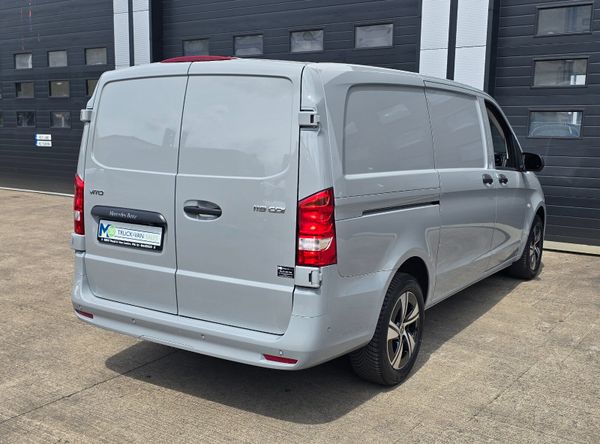 Vito Select 119L Auto - Alpine Grey 356598795