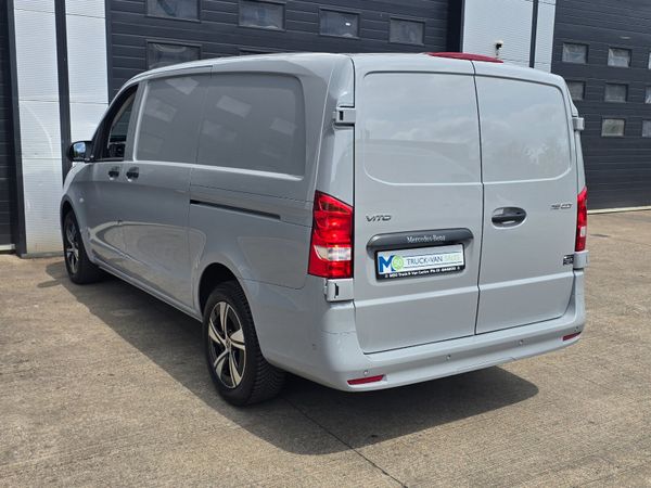 Vito Select 119L Auto - Alpine Grey 356598797