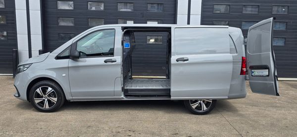 Vito Select 119L Auto - Alpine Grey 356598792