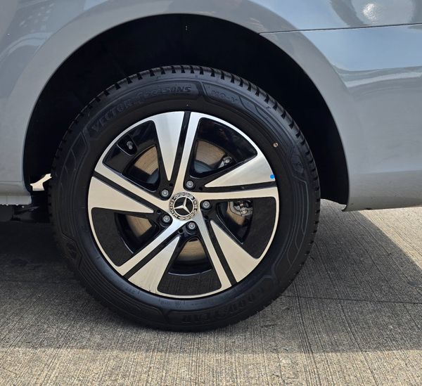 Vito Select 119L Auto - Alpine Grey 356598817