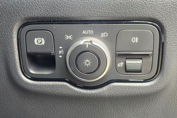 Vito Select 119L Auto - Alpine Grey 356598826