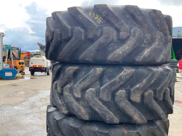 400 x 80 x 24 BKT TELEPORTER AGRI TYRES......4375. 356696974