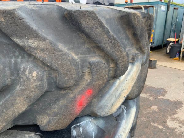400 x 80 x 24 BKT TELEPORTER AGRI TYRES......4375. 356696980