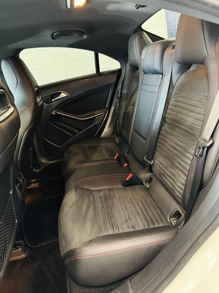 Mercedes-Benz CLA180 AMG Line-Immaculate 356697850