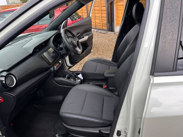 NISSAN E POWER KICKS MODEL 356704156