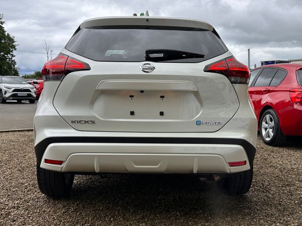 NISSAN E POWER KICKS MODEL 356704150