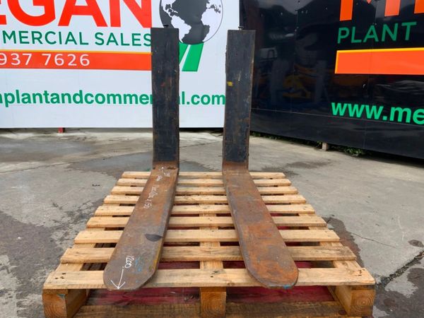 1200mm x 800mm CLASS 4 FORKS......5/7 TONNE. 356702589