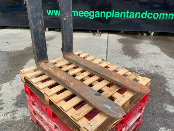 1200mm x 800mm CLASS 4 FORKS......5/7 TONNE. 356702580