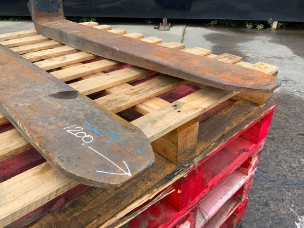 1200mm x 800mm CLASS 4 FORKS......5/7 TONNE. 356702582
