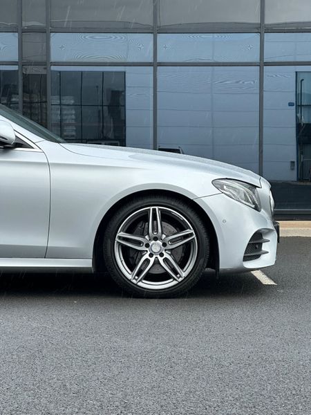 Mercedes-Benz E220d AMG 356848158