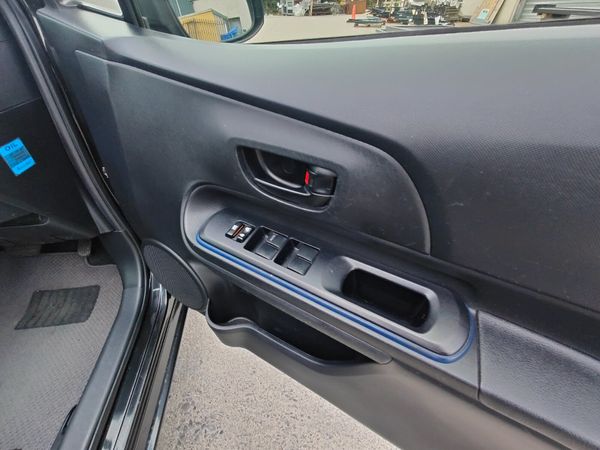 2015 Toyota Aqua - Self charging Hybrid 356854001