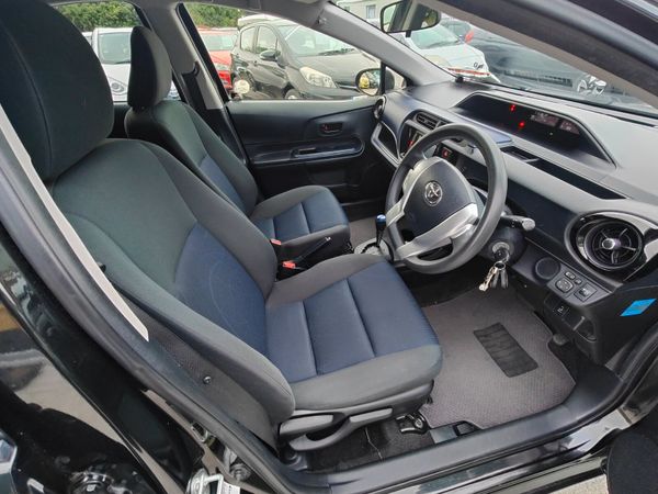 2015 Toyota Aqua - Self charging Hybrid 356854002