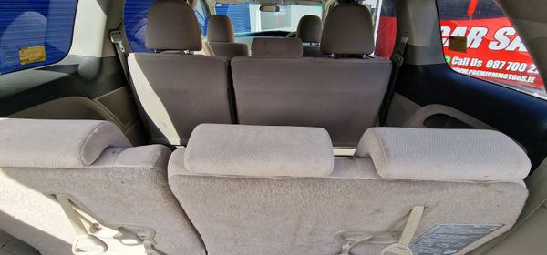 Toyota Estima Hybrid 8 seater 356886909