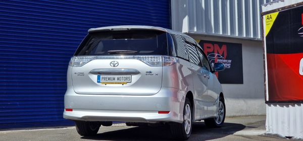 Toyota Estima Hybrid 8 seater 356886901