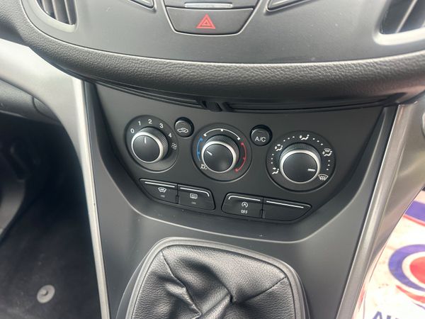 Ford Kuga 2016 2.0 ( 4 Wheel Drive) 356891644