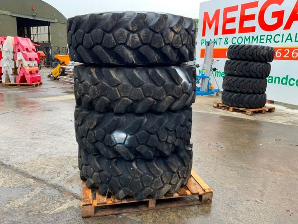 JCB SITE MASTER 15.5 x 25 TELEPORTER TYRES....440 356913080