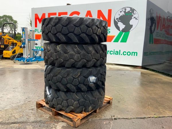 JCB SITE MASTER 15.5 x 25 TELEPORTER TYRES....440 356913081