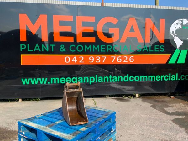 12" MINI DIGGER BUCKET........35mm PINS........23 357015722