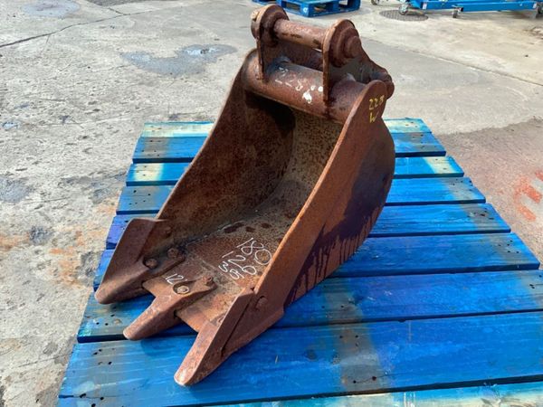12" MINI DIGGER BUCKET......35mm PINS.......228w. 357015798