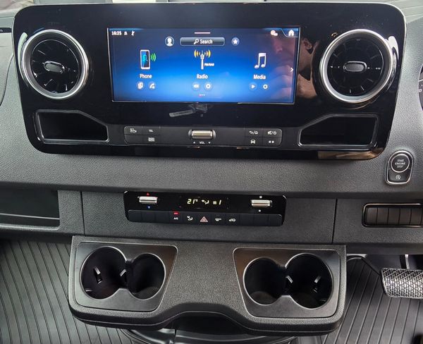 Sprinter 30 Year Premium Edition 319/36 Select A/T 357018917