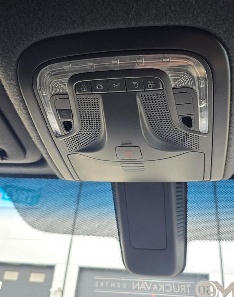 Sprinter 30 Year Premium Edition 319/36 Select A/T 357018919