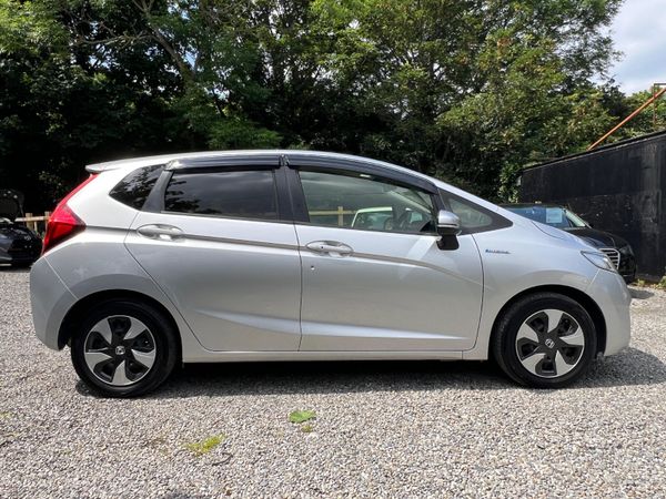 2016 Honda Fit Hybrid(low mileage) 357044809