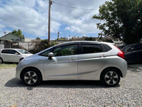 2016 Honda Fit Hybrid(low mileage) 357044810