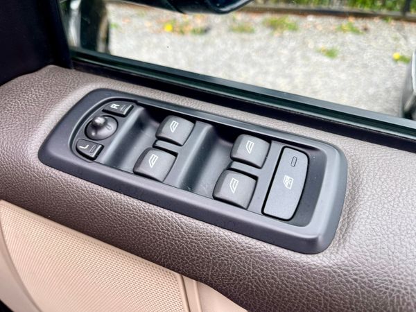 Land Rover Discovery 3.0 TDV6 (€333/N1 NO VAT) 357045062
