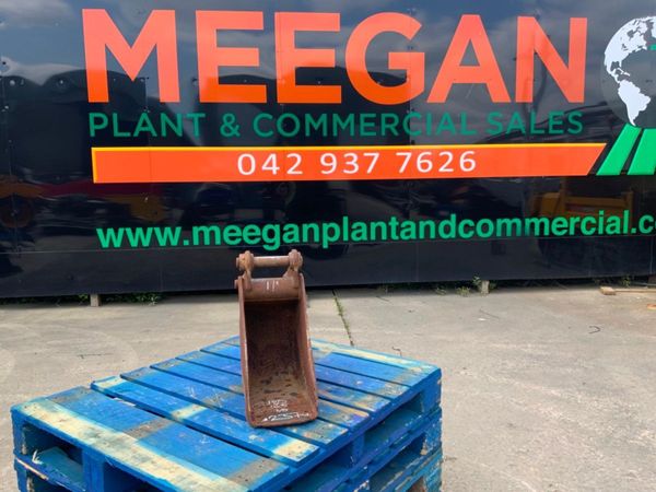 11" MINI DIGGER BUCKET....35mm PINS.....237w 357049826