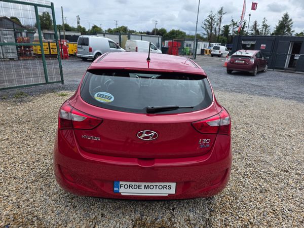Hyundai i30 1.4 petrol 2013 357043781