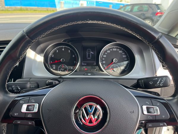 VOLKSWAGEN GOLF 2015, 1.2 TSI 5DR AUTO LOW KMS 357059367
