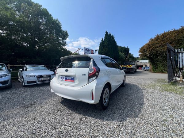 2019 Toyota Aqua Hybrid( Immobiliser fitted) 357059425