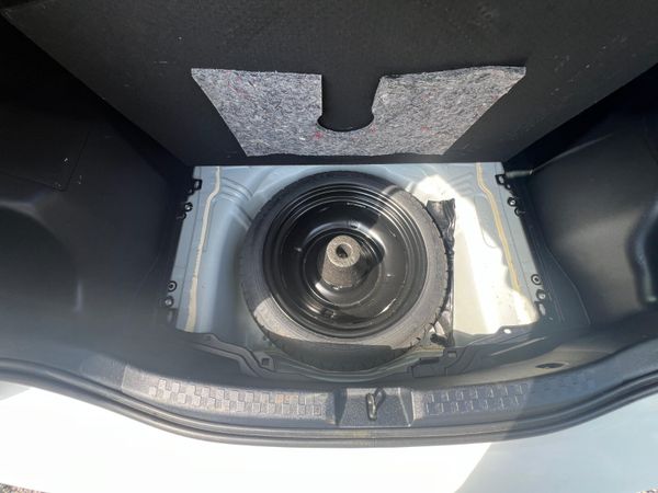 2019 Toyota Aqua Hybrid( Immobiliser fitted) 357059423