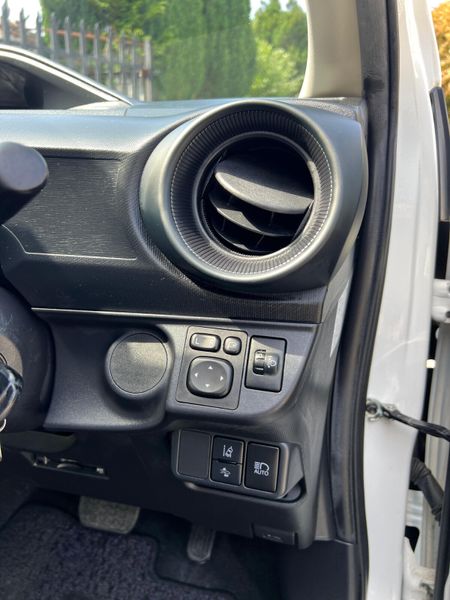 2019 Toyota Aqua Hybrid( Immobiliser fitted) 357059430