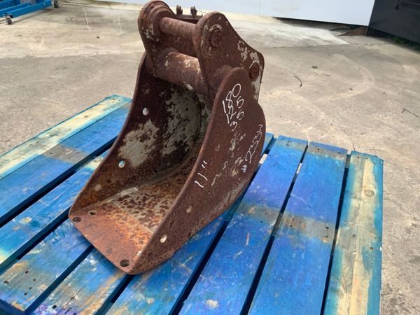 11" DIGGING BUCKET.....35mm PINS.......233w. 357052151