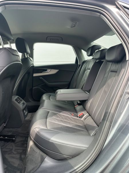 Audi A4 2.0TDI 150HP S tronic Ultra 357067187