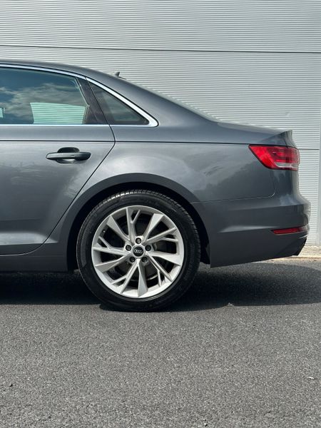 Audi A4 2.0TDI 150HP S tronic Ultra 357067195