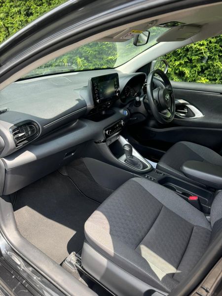 Yaris 2022 HYBRID 1.5 LUNA 37k/MILES 357067386