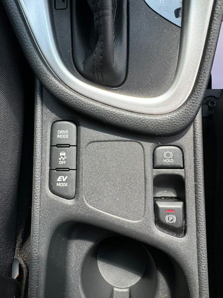 Yaris 2022 HYBRID 1.5 LUNA 37k/MILES 357067404