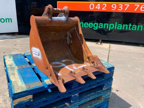 24" MINI DIGGER BUCKET....45mm PINS.....192w. 357137234