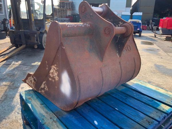 36" DIGGING BUCKET......50mm PINS..........188w 357137736