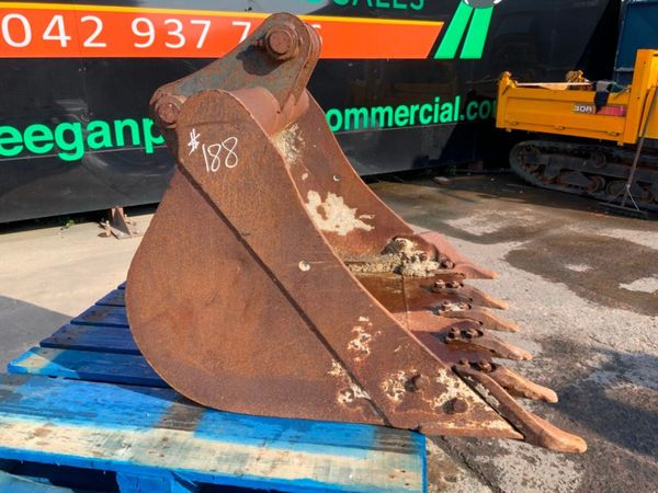 36" DIGGING BUCKET......50mm PINS..........188w 357137730
