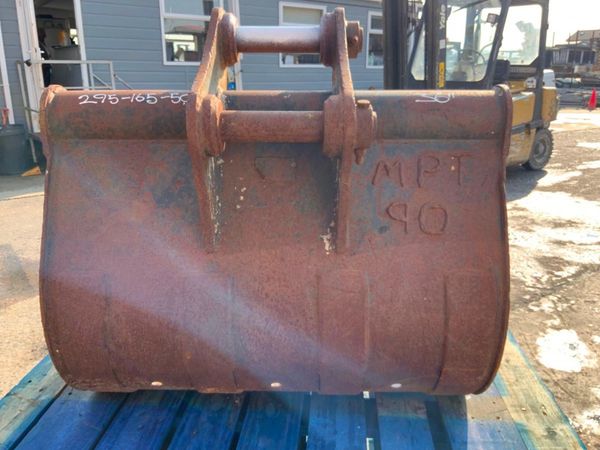 36" DIGGING BUCKET......50mm PINS..........188w 357137732