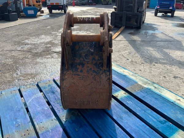 12" MINI DIGGER BUCKET......35mm PINS........234w. 357138265
