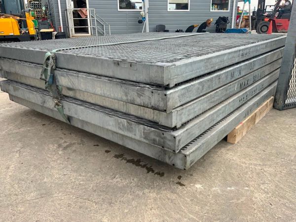 GANTRY PLATFORM / MEZZANINE  PANELS...140w 357148291