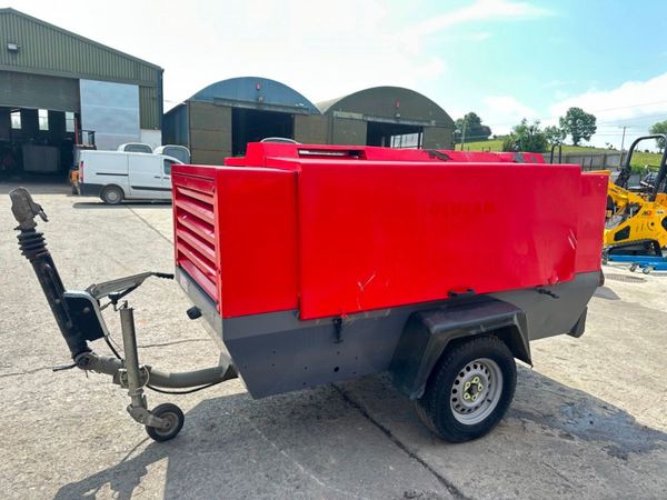 2008 ATLAS COPCO ...370 CFM ...road air compressor 357159391