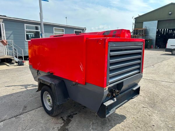 2008 ATLAS COPCO ...370 CFM ...road air compressor 357159392