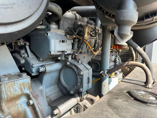 2008 ATLAS COPCO ...370 CFM ...road air compressor 357159401