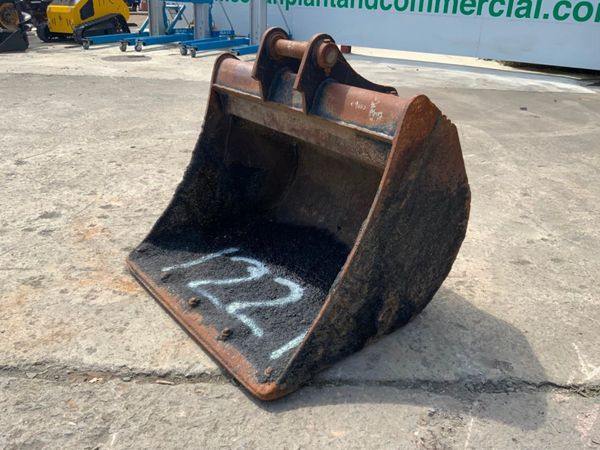36" DIGGING BUCKET.......45mm PINS.........1221t.. 357172171