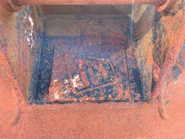 18" JCB MINI DIGGING BUCKET.....40mm PINS.....19w 357187424